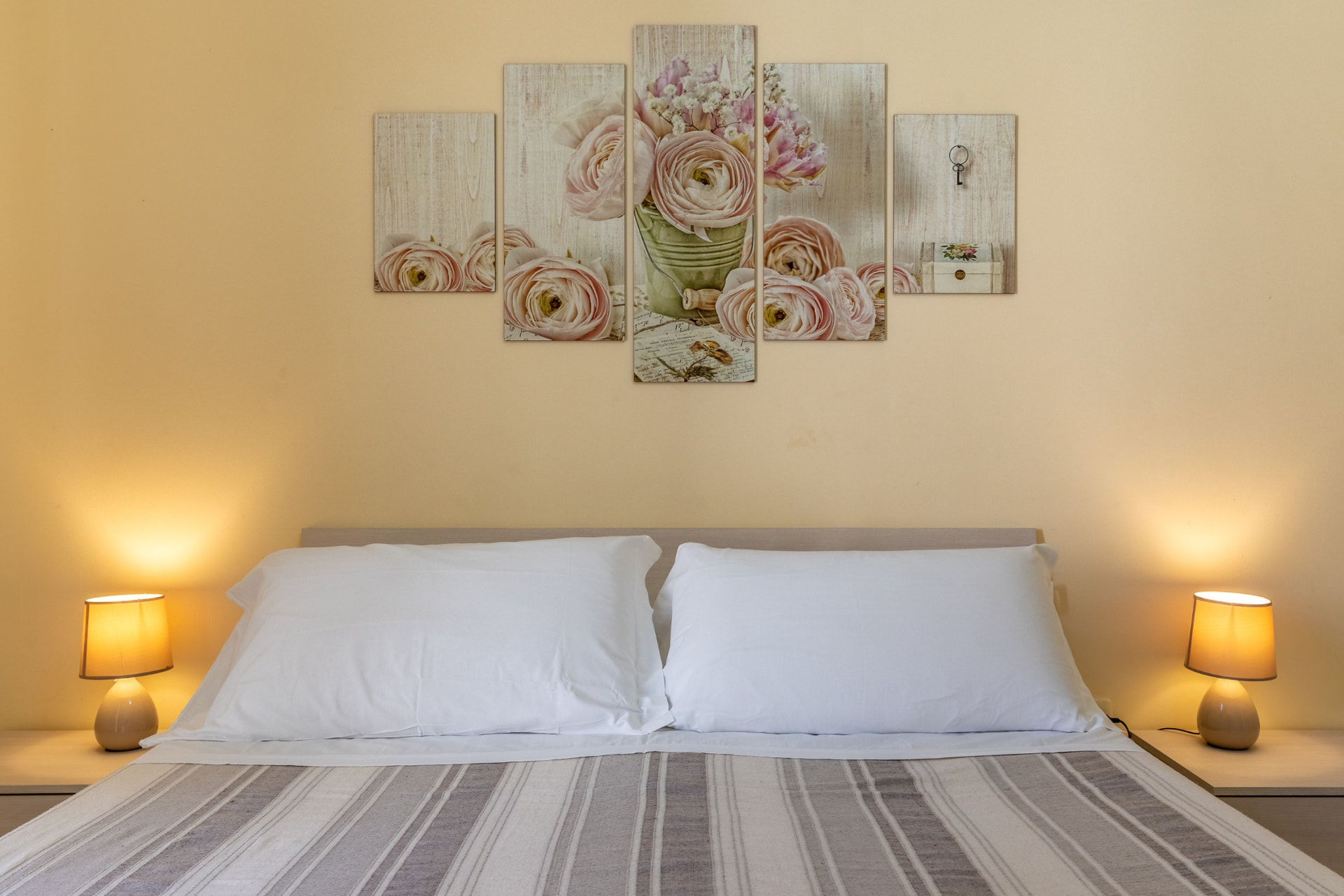 Dettaglio del letto matrimoniale - casa di nonno Enrico